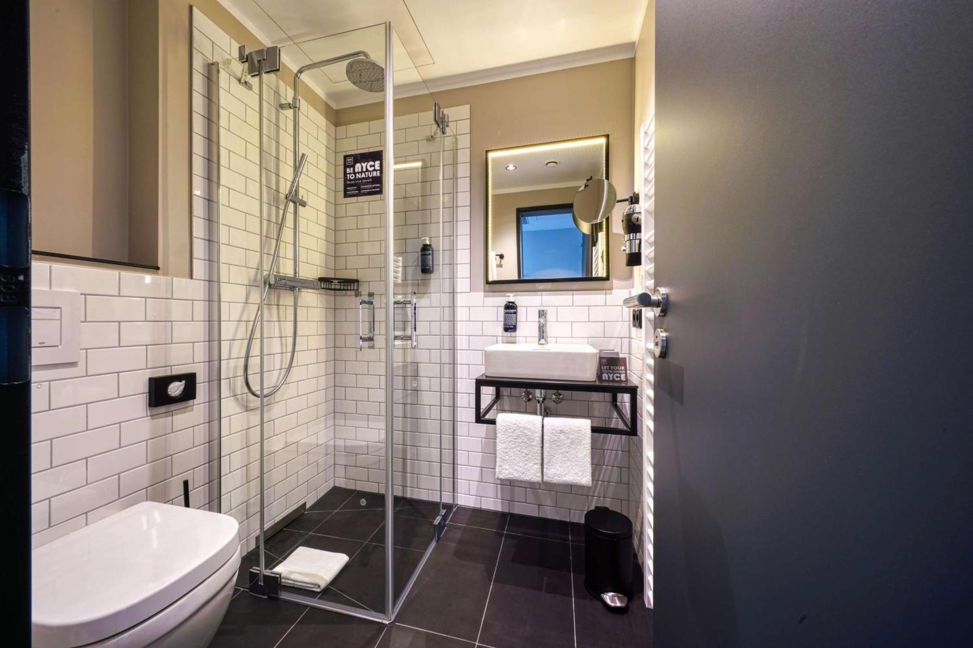 Vienna House Easy By Wyndham 3*